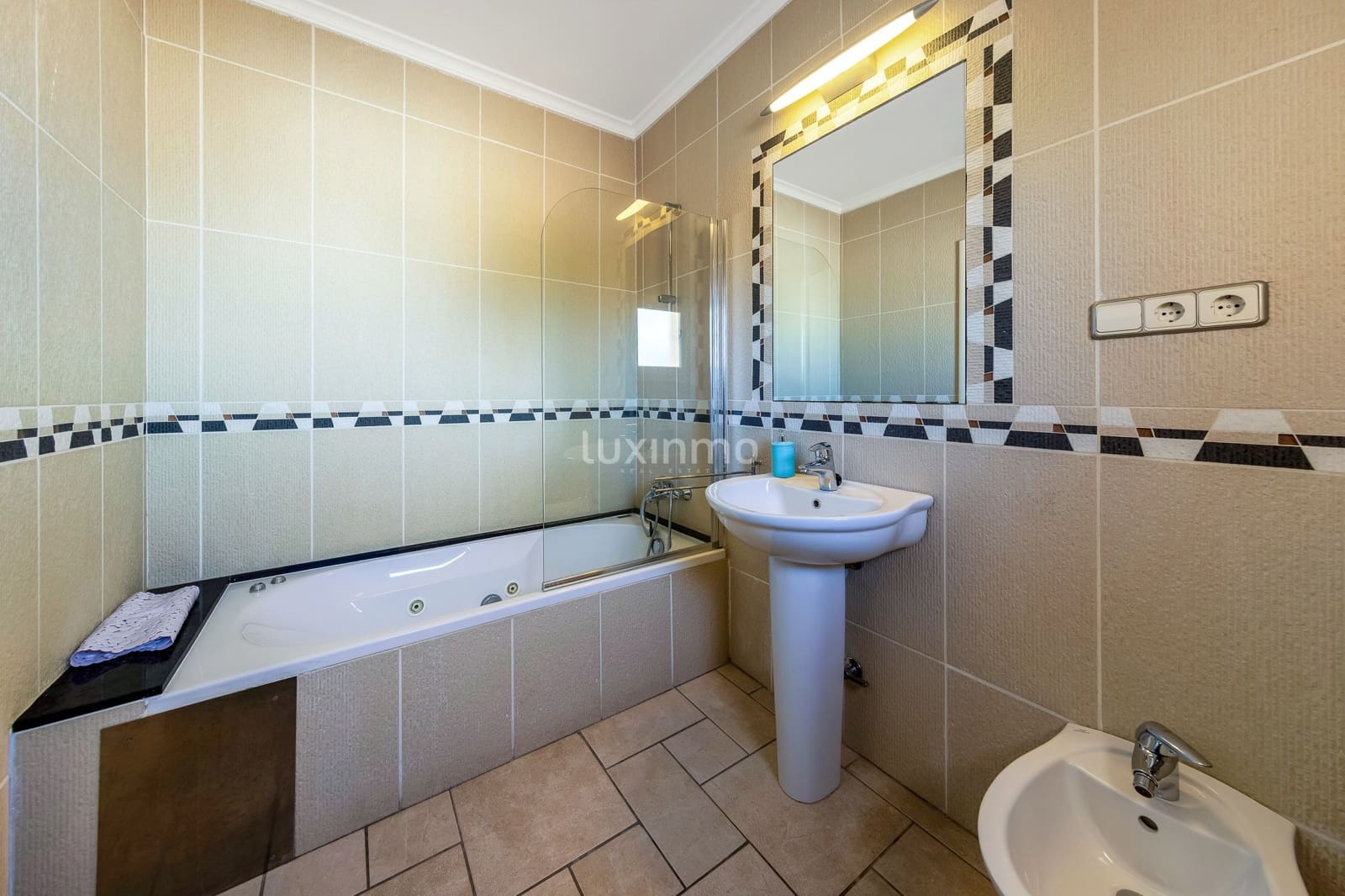 3 soveværelse Villa til salg i Javea / Xabia med swimmingpool - € 750.000 (Ref: 10079728)
