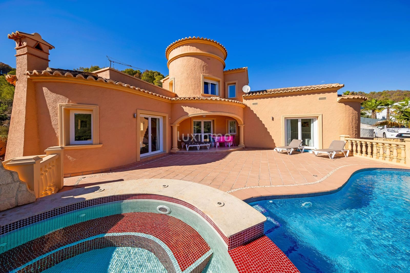 3 soveværelse Villa til salg i Javea / Xabia med swimmingpool - € 750.000 (Ref: 10079728)