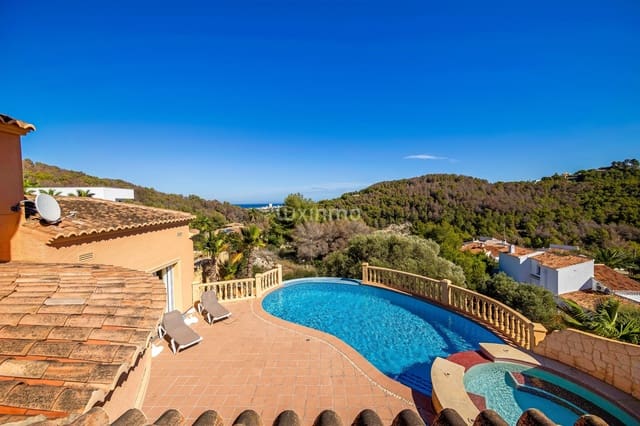 3 soveværelse Villa til salg i Javea / Xàbia med swimmingpool - € 750.000 (Ref: 10079728)