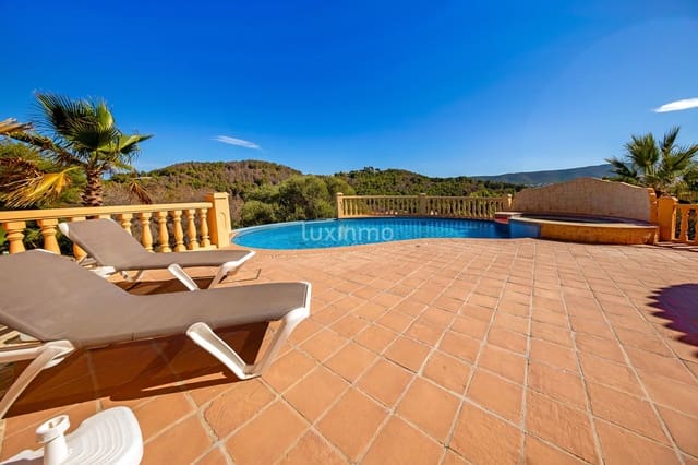 3 soveværelse Villa til salg i Javea / Xàbia med swimmingpool - € 750.000 (Ref: 10079728)