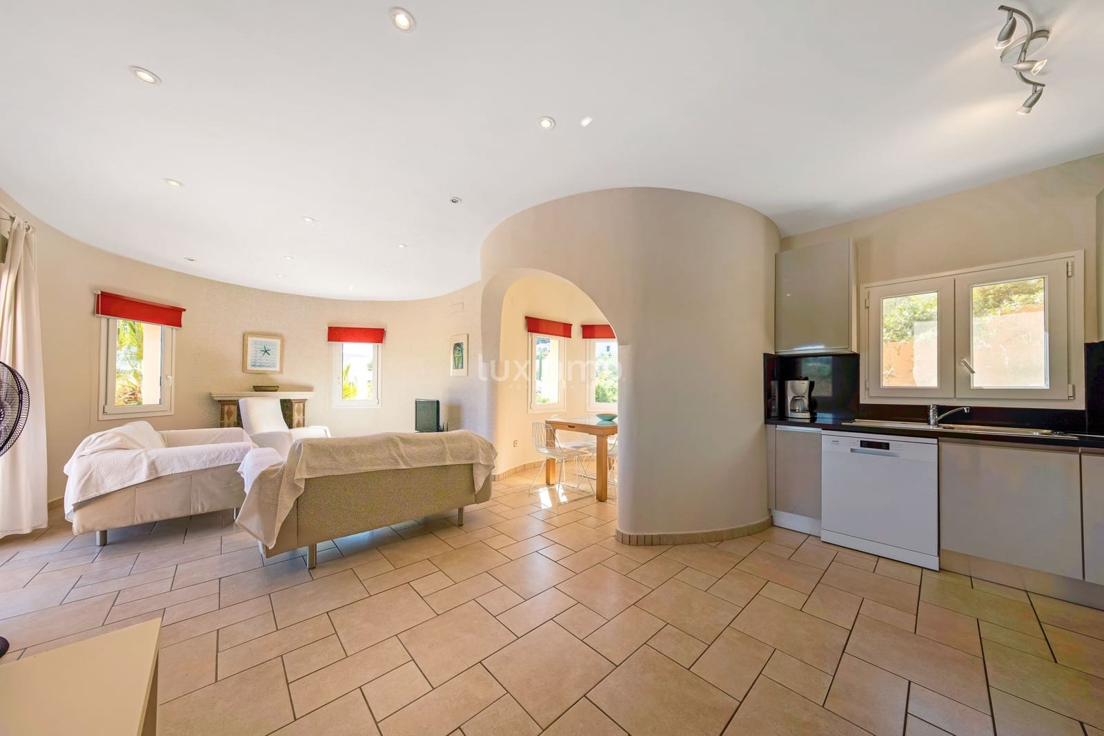 3 soveværelse Villa til salg i Javea / Xabia med swimmingpool - € 750.000 (Ref: 10079728)