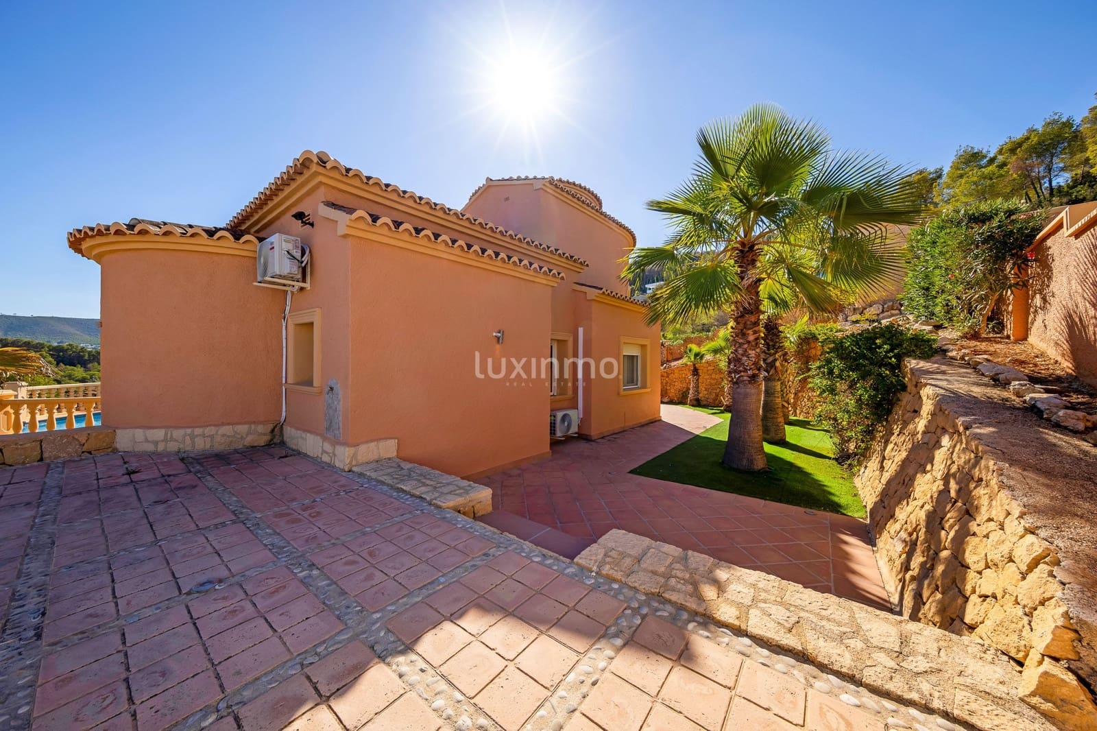 3 soveværelse Villa til salg i Javea / Xabia med swimmingpool - € 750.000 (Ref: 10079728)