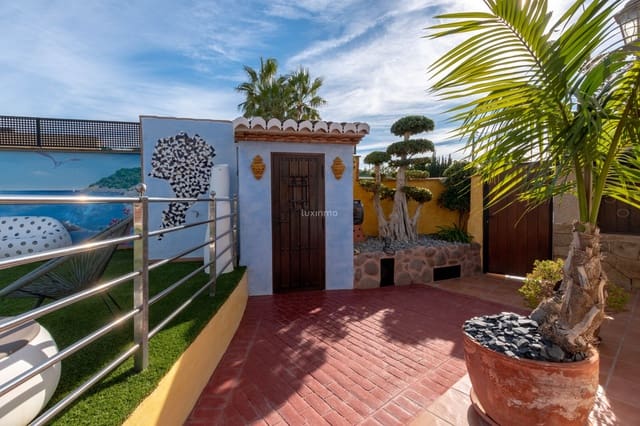 Villa/Maison de 3 chambres à louer à Benissa avec piscine garage - 2 200 € (Ref: 10079730)