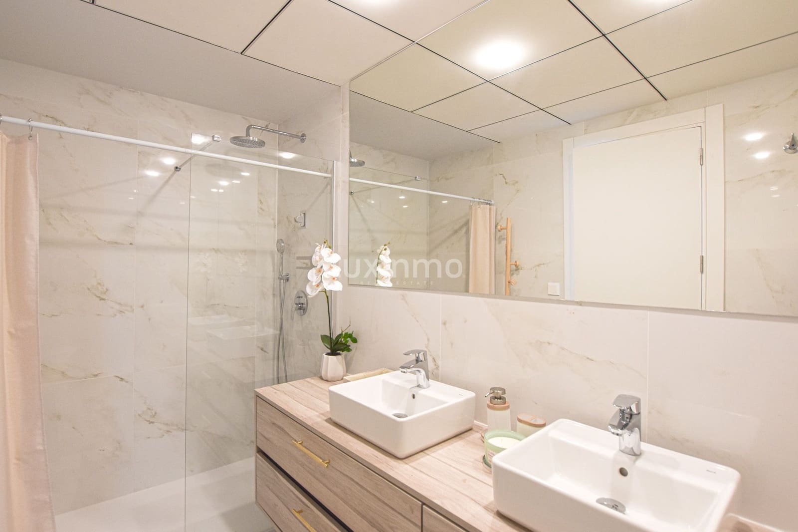 2 camera da letto Appartamento da affittare in Benidorm con piscina garage - 2.200 € (Rif: 10079733)