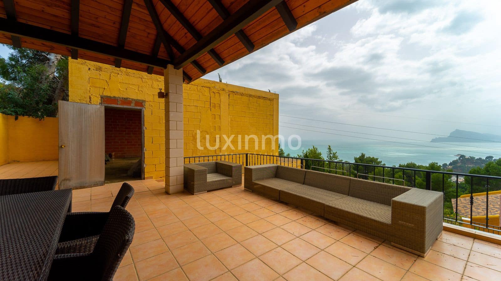 Chalet de 3 habitaciones en Altea en venta con piscina garaje - 880.000 € (Ref: 10079734)