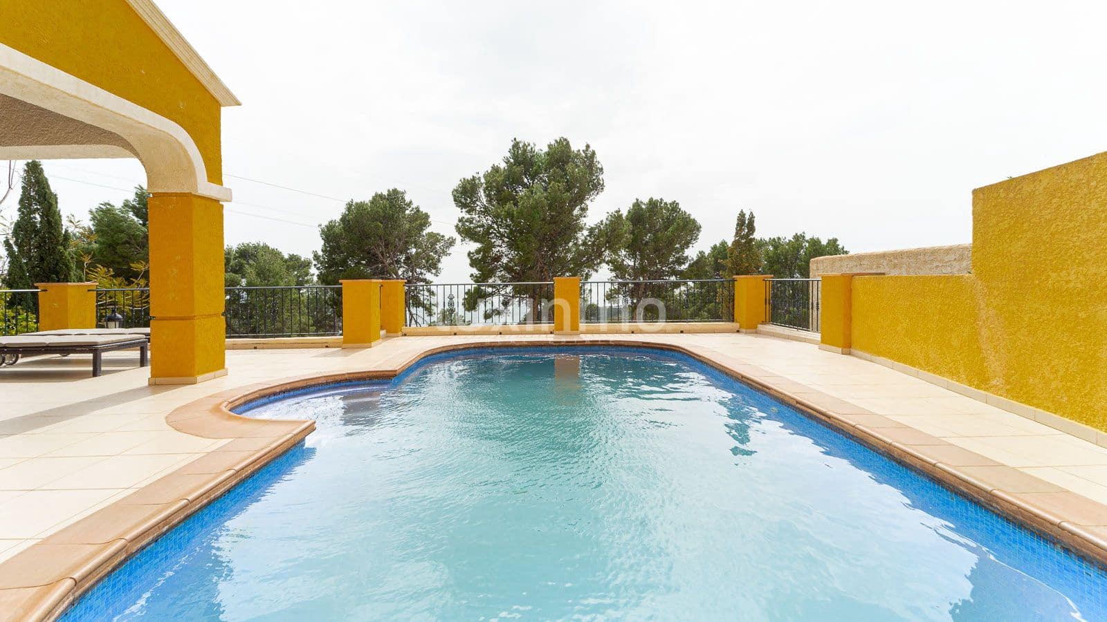 Chalet de 3 habitaciones en Altea en venta con piscina garaje - 880.000 € (Ref: 10079734)