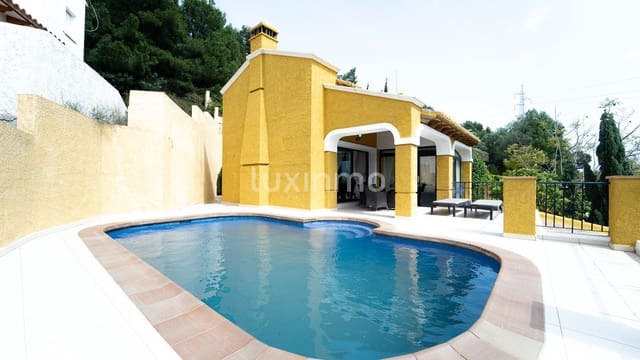 Chalet de 3 habitaciones en Altea en venta con piscina garaje - 880.000 € (Ref: 10079734)