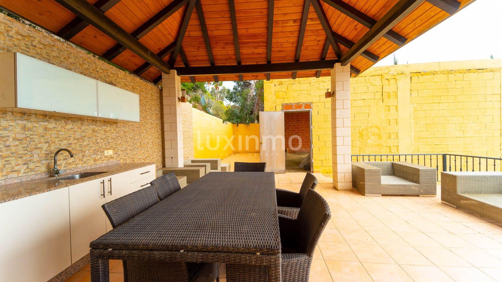 Chalet de 3 habitaciones en Altea en venta con piscina garaje - 880.000 € (Ref: 10079734)
