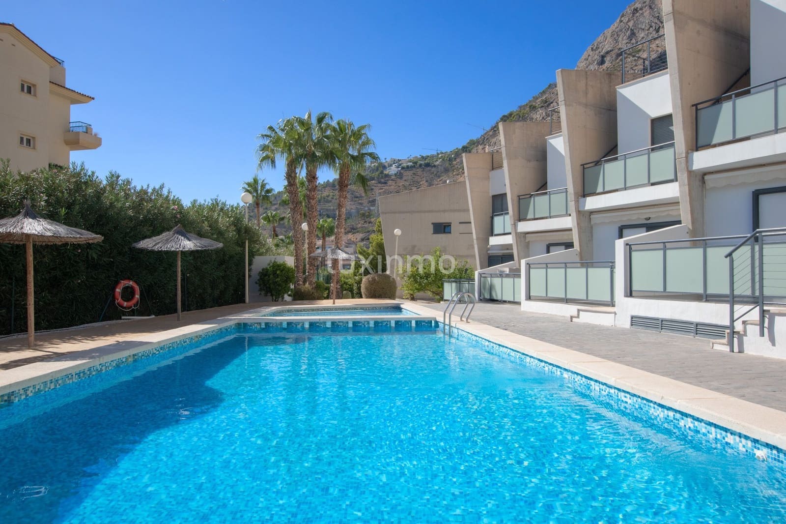 Villa/Maison Mitoyenne de 3 chambres à louer à Altea avec piscine garage - 1 800 € (Ref: 10079735)