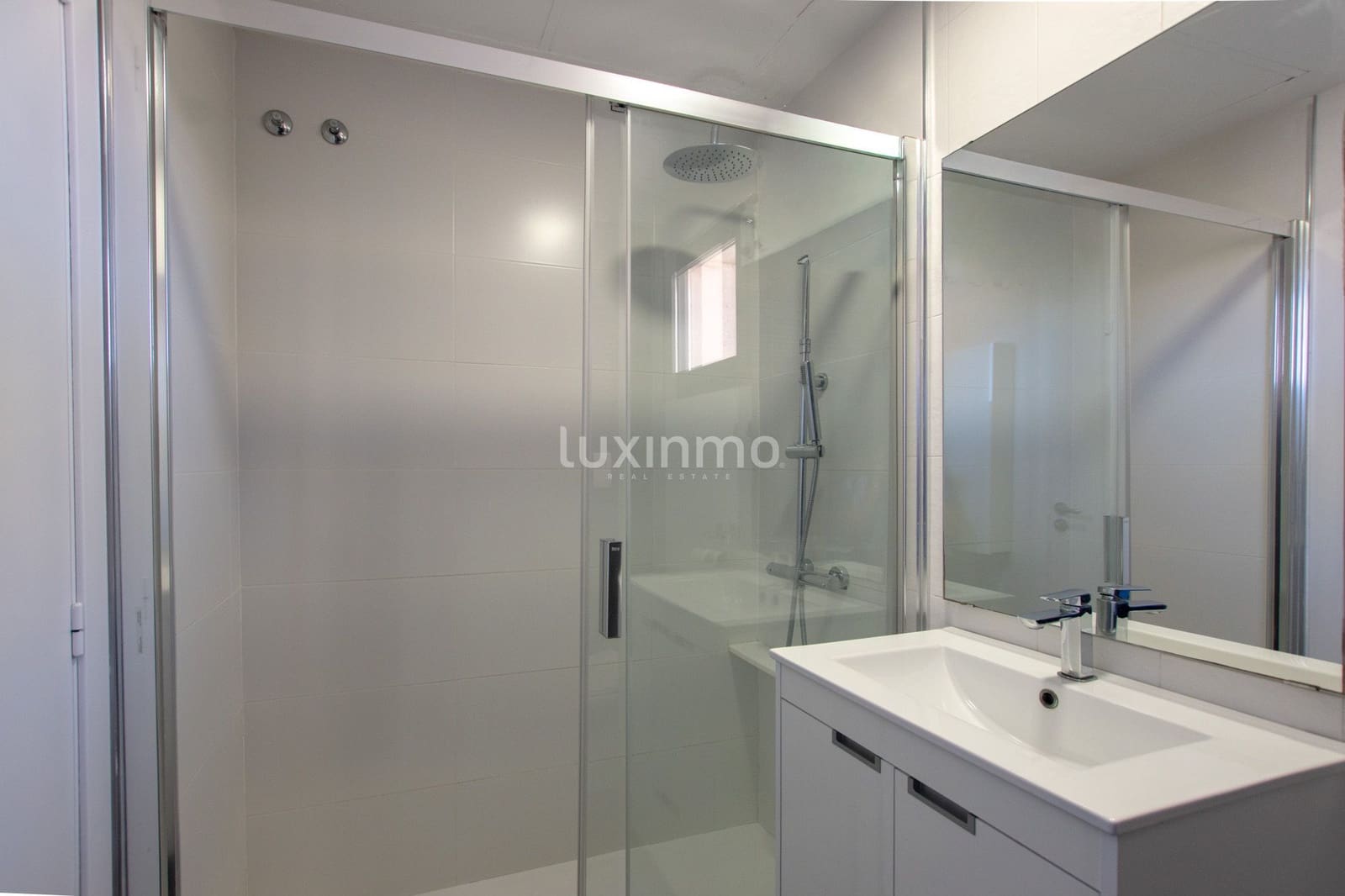 Villa/Maison Mitoyenne de 3 chambres à louer à Altea avec piscine garage - 1 800 € (Ref: 10079735)