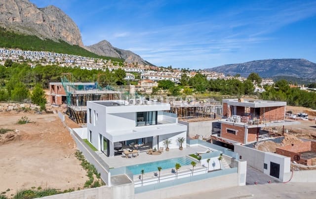 3 slaapkamer Villa te koop in Polop met zwembad garage - € 735.000 (Ref: 10079741)