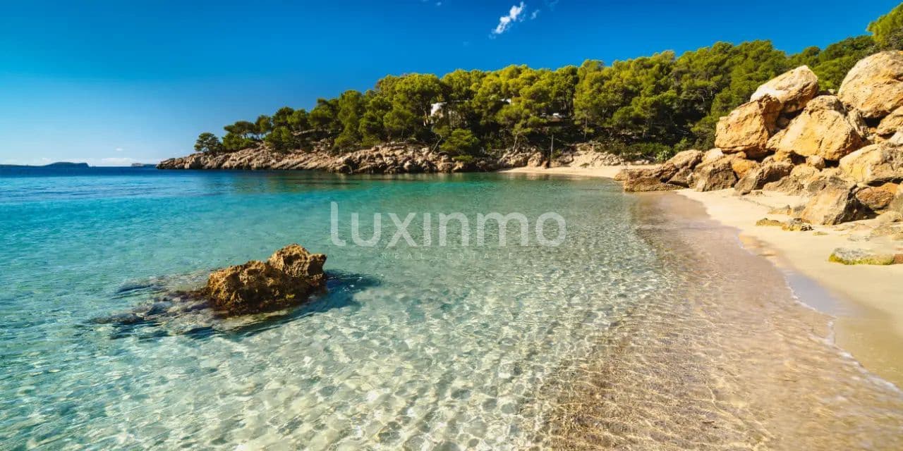 5 soverom Villa til salgs i Sant Antoni de Portmany med svømmebasseng garasje - € 10 000 000 (Ref: 10079744)