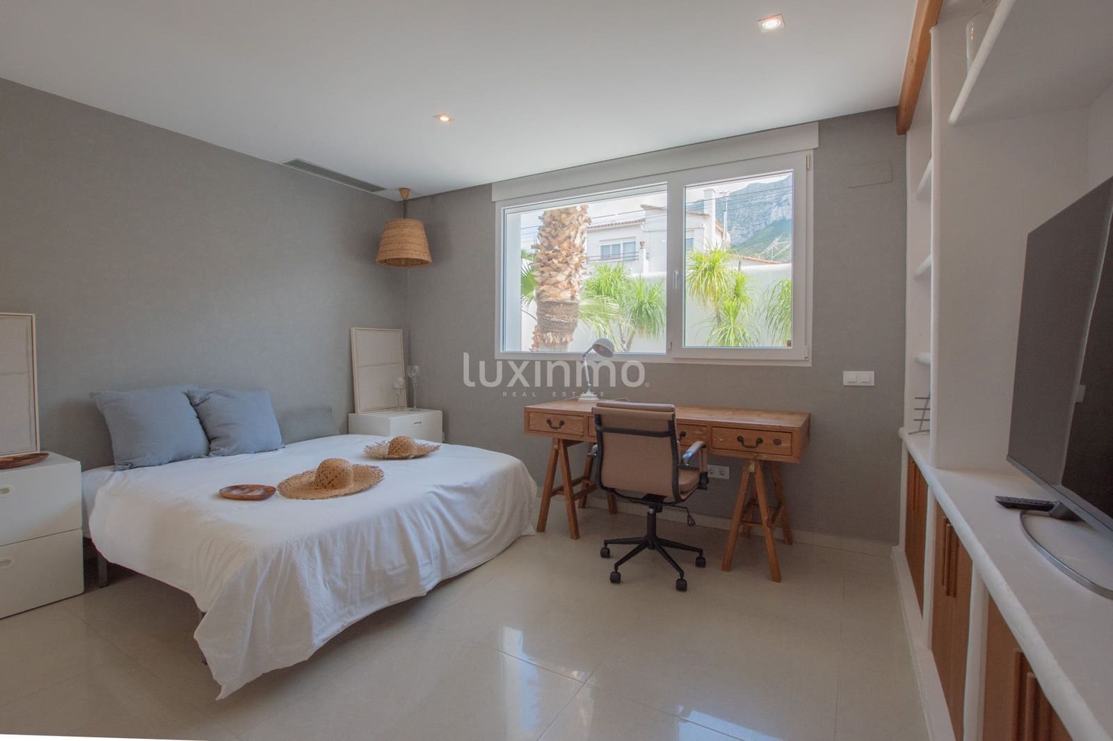 4 slaapkamer Villa te huur in Denia met zwembad garage - € 5.500 (Ref: 10079752)