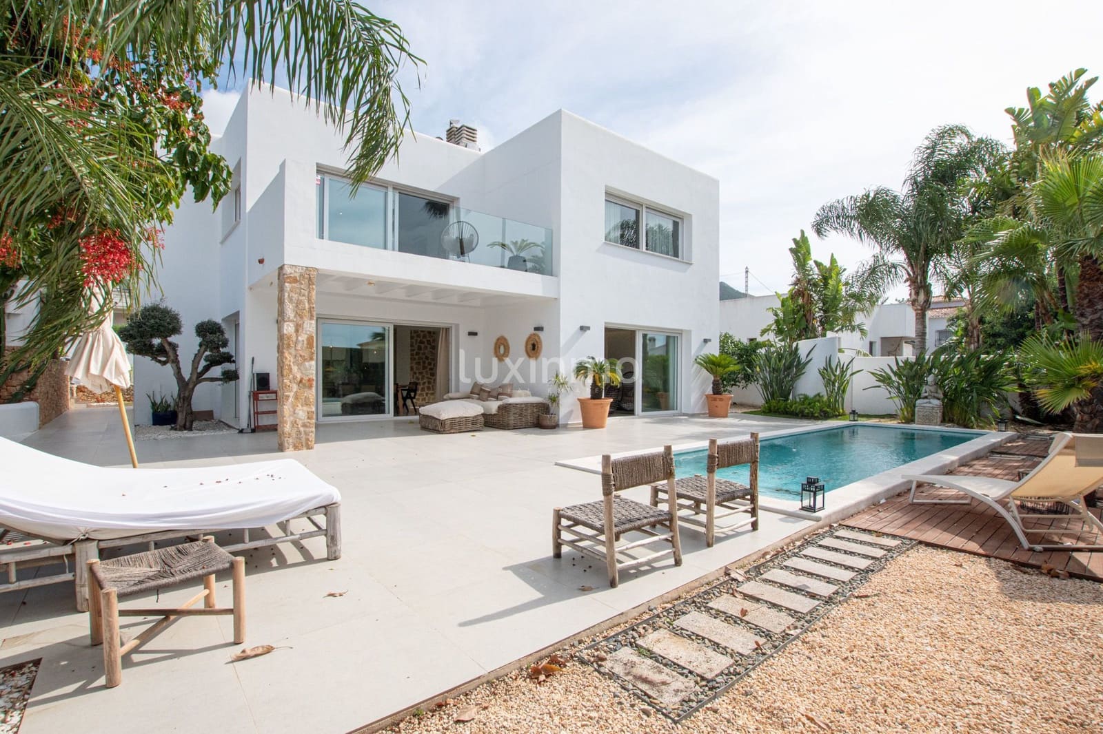 4 slaapkamer Villa te huur in Denia met zwembad garage - € 5.500 (Ref: 10079752)