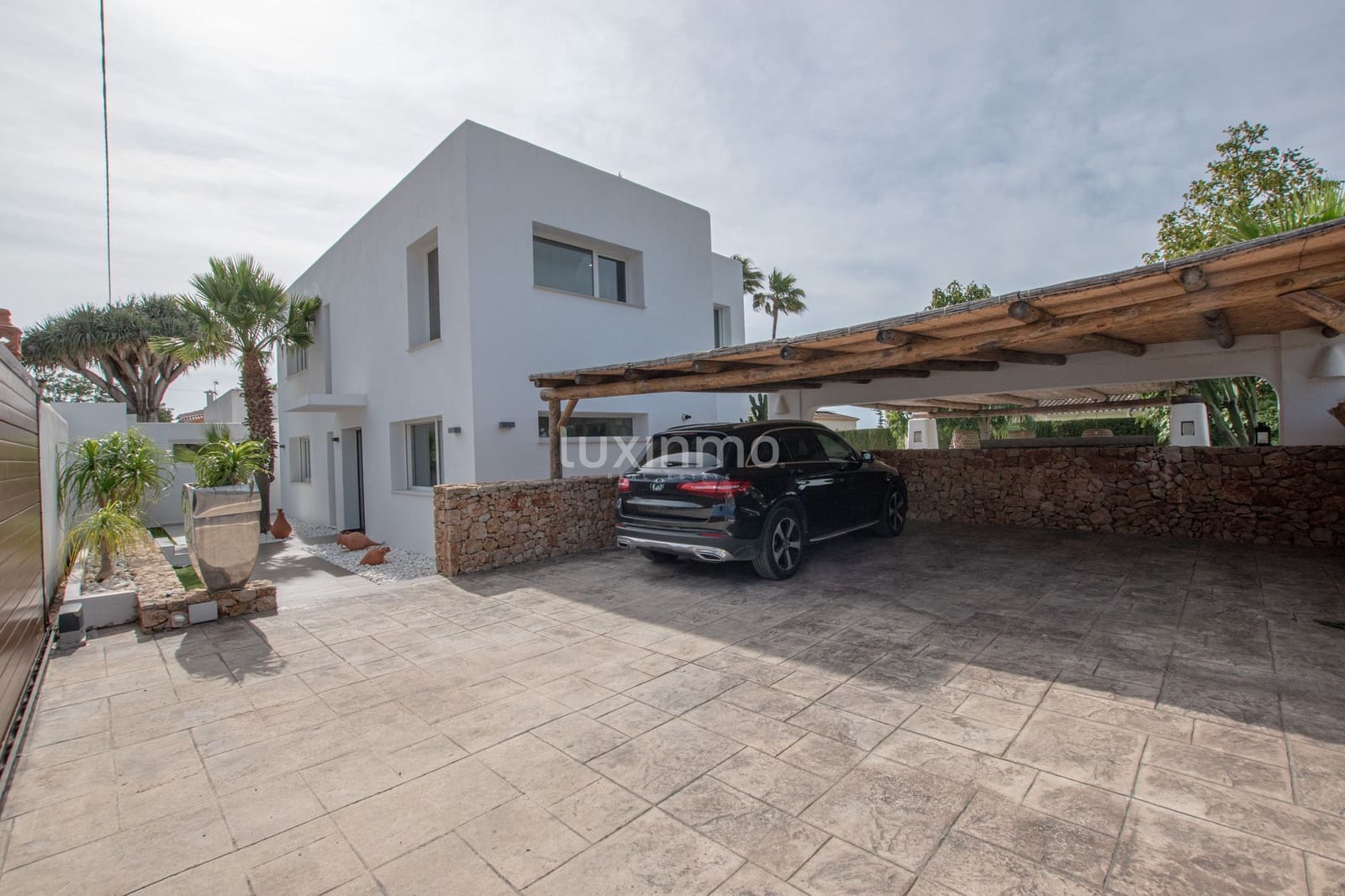 4 slaapkamer Villa te huur in Denia met zwembad garage - € 5.500 (Ref: 10079752)