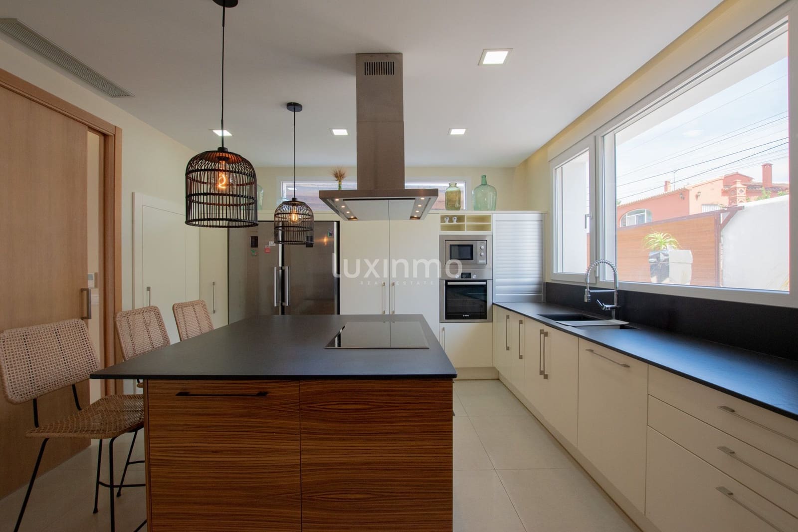 4 slaapkamer Villa te huur in Denia met zwembad garage - € 5.500 (Ref: 10079752)