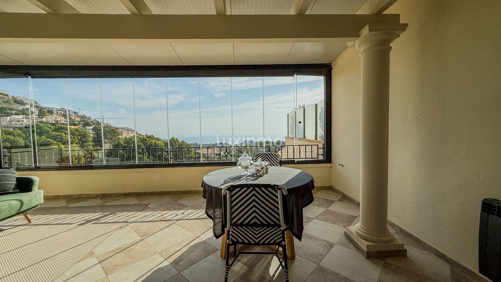 3 camera da letto Villetta a Schiera da affittare in Altea con piscina garage - 2.800 € (Rif: 10079753)