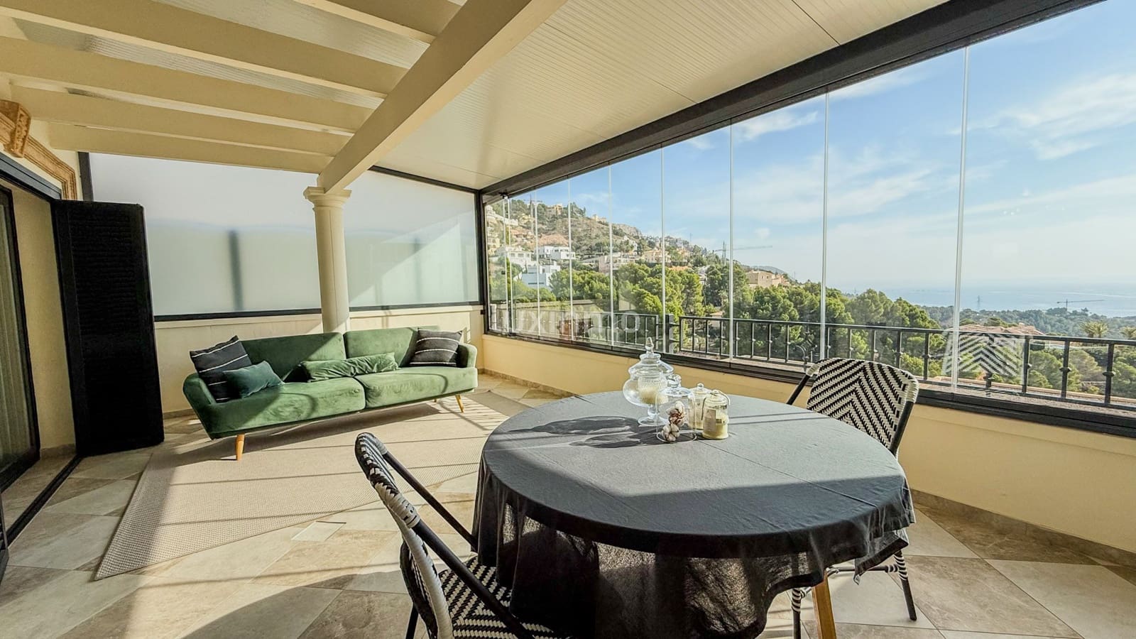 3 camera da letto Villetta a Schiera da affittare in Altea con piscina garage - 2.800 € (Rif: 10079753)