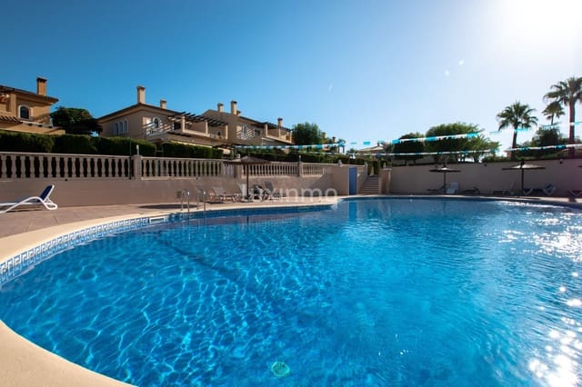Villa/Maison de 3 chambres à louer à Calpe / Calp avec piscine garage - 2 100 € (Ref: 10079755)