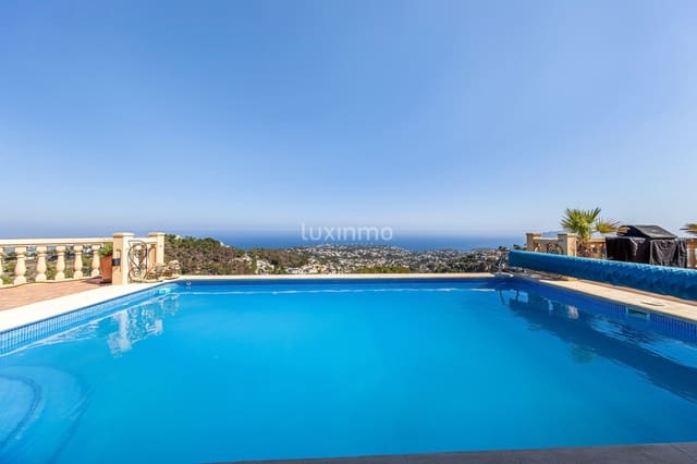 4 soverom Villa til salgs i Teulada Pueblo, Teulada-Moraira med svømmebasseng garasje - € 1 550 000 (Ref: 10079756)