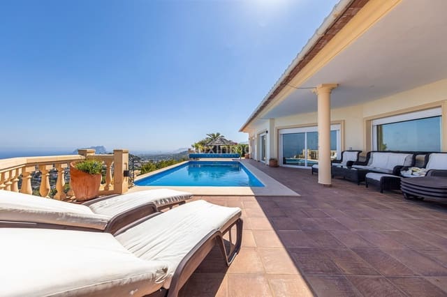 4 soverom Villa til salgs i Teulada Pueblo, Teulada-Moraira med svømmebasseng garasje - € 1 550 000 (Ref: 10079756)