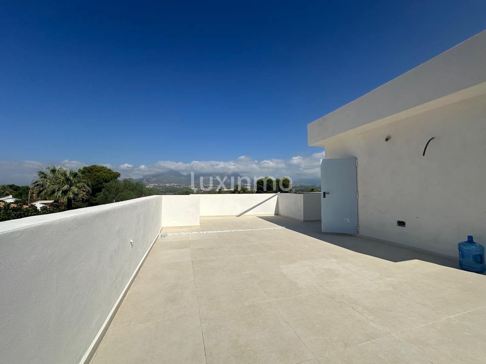 4 sypialnia Willa na sprzedaż w Albir z basenem garażem - 1 195 000 € (Ref: 10079758)