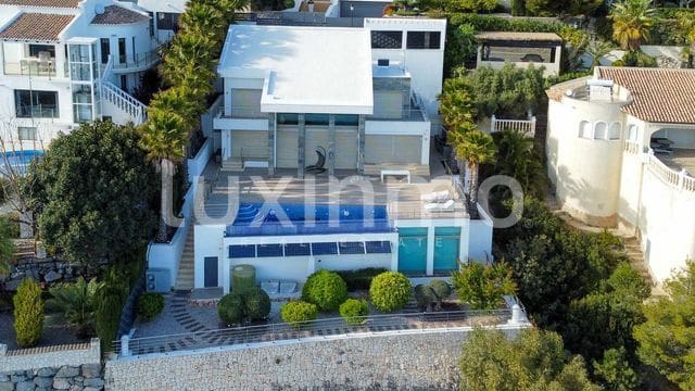 3 soverom Villa til salgs i Altea med svømmebasseng garasje - € 2 490 000 (Ref: 10079760)