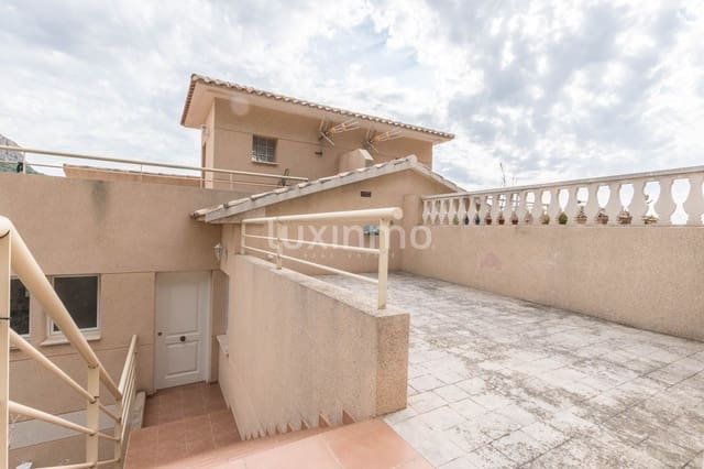 4 sypialnia Dom szeregowy do wynajęcia w Maryvilla, Calpe / Calp z basenem garażem - 1 500 € (Ref: 10079761)