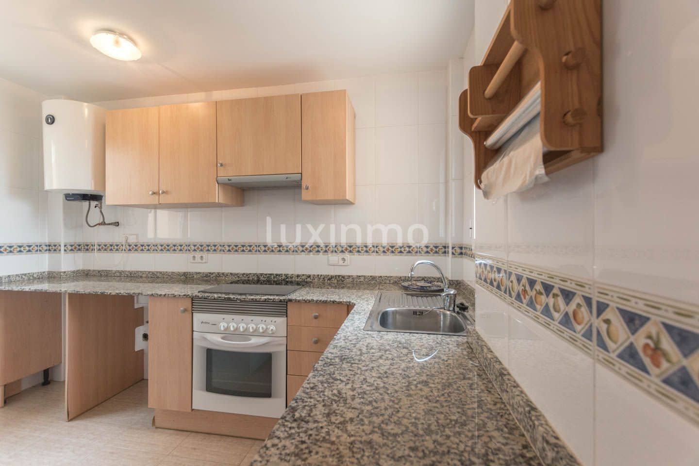 4 sypialnia Dom szeregowy do wynajęcia w Calpe / Calp z basenem garażem - 1 500 € (Ref: 10079761)