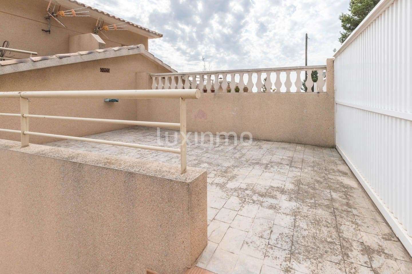4 sypialnia Dom szeregowy do wynajęcia w Calpe / Calp z basenem garażem - 1 500 € (Ref: 10079761)