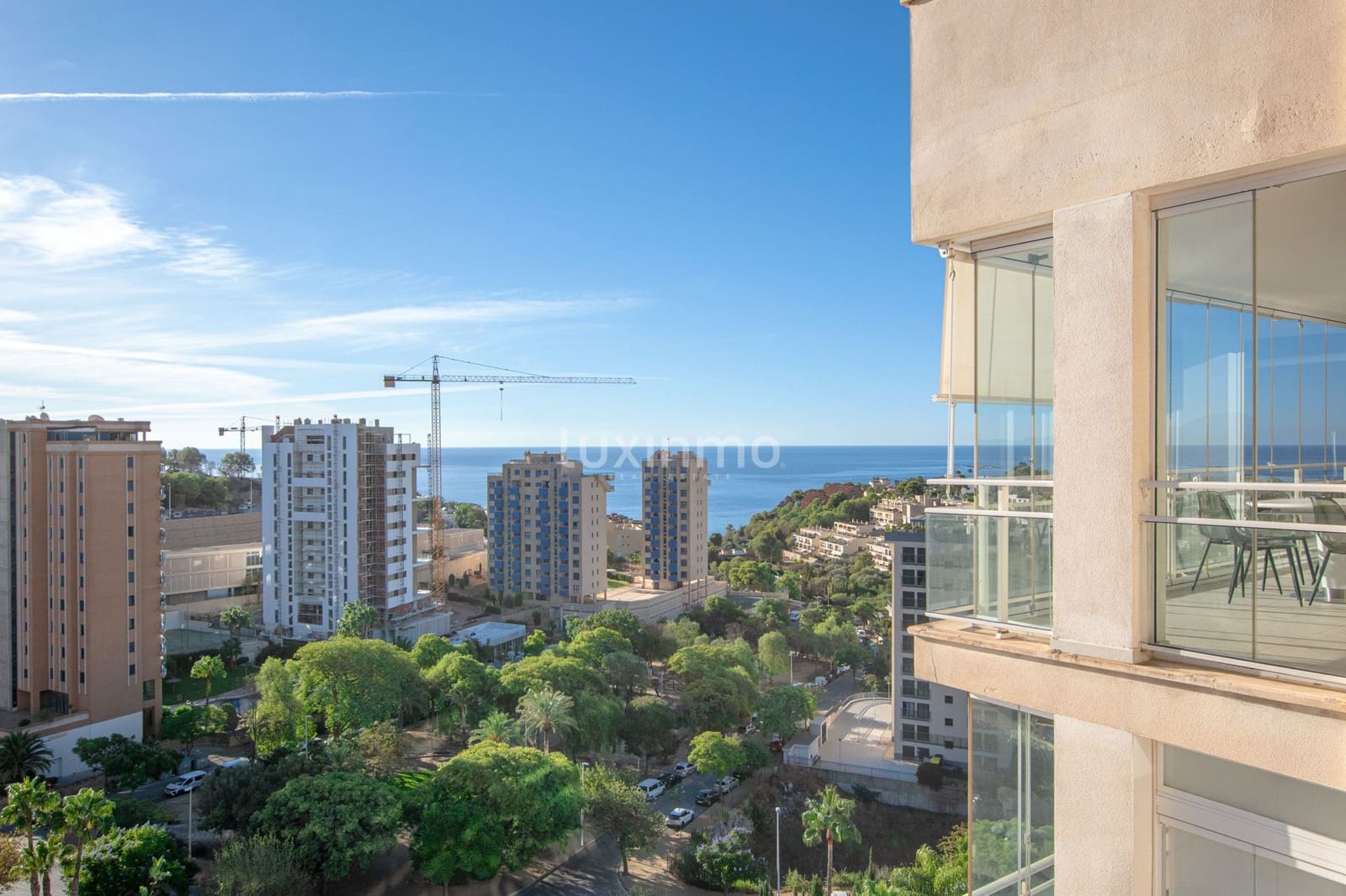 3 slaapkamer Penthouse te huur in Calpe / Calp met zwembad garage - € 2.500 (Ref: 10079762)