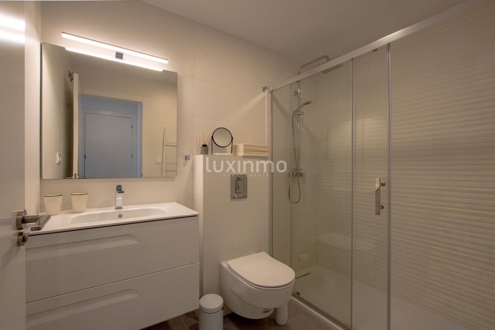 Apartamento de 2 habitaciones en Arenal en alquiler con piscina garaje - 1.900 € (Ref: 10079763)