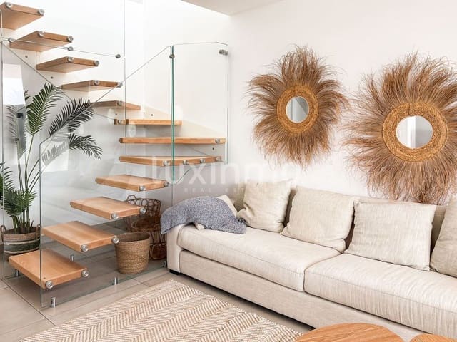 3 chambre Penthouse à vendre à Cala Vadella, San Jose / Sant Josep de Sa Talaia avec piscine garage - 1 290 000 € (Ref: 10079766)
