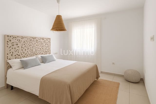 3 chambre Penthouse à vendre à Cala Vadella, San Jose / Sant Josep de Sa Talaia avec piscine garage - 1 290 000 € (Ref: 10079766)