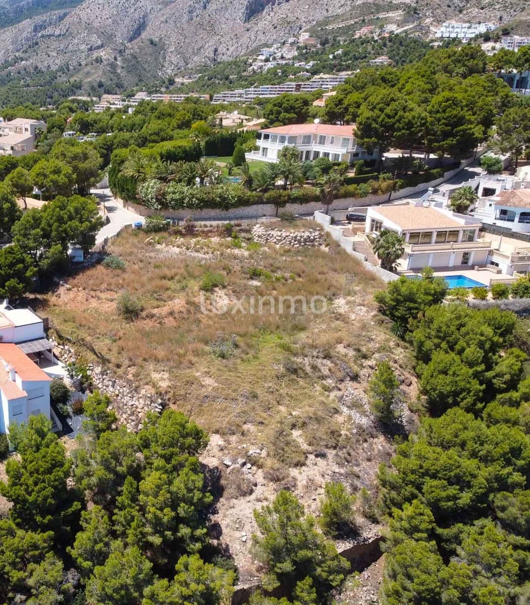 Grunde uden byggetilladelser til salg i Altea - € 1.200.000 (Ref: 10079767)