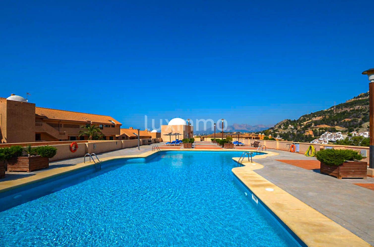 Apartamento de 3 habitaciones en Altea en alquiler con piscina - 1.800 € (Ref: 10079768)