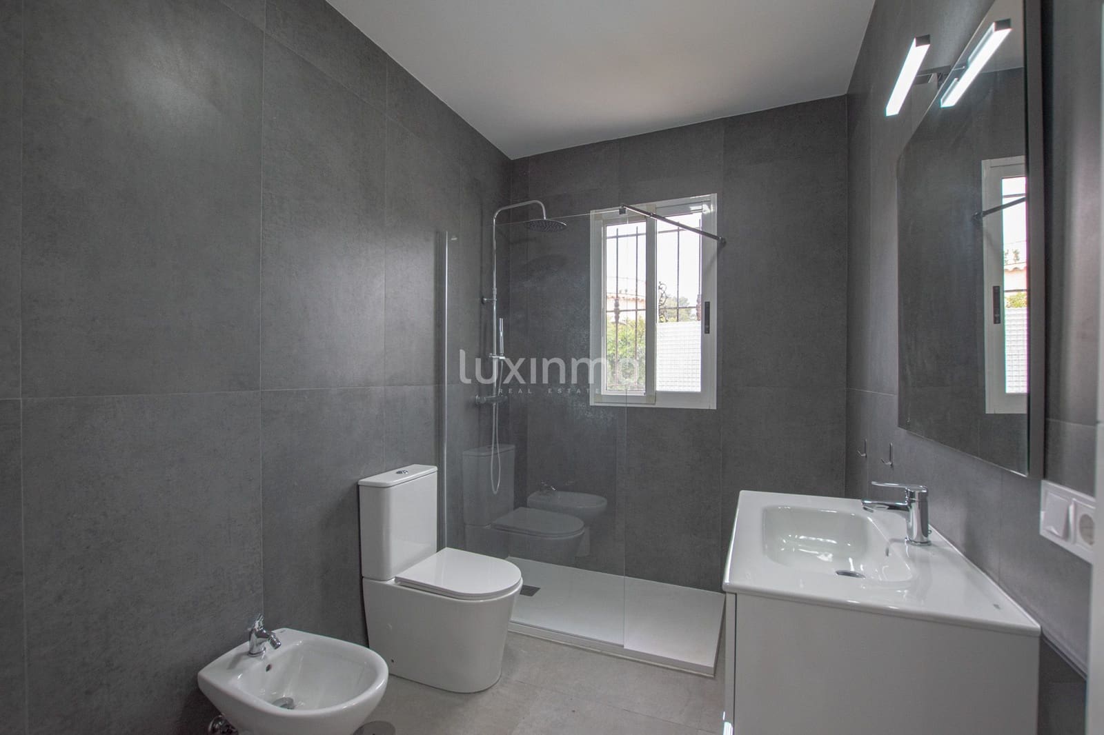 6 slaapkamer Villa te huur in Calpe / Calp met zwembad garage - € 3.000 (Ref: 10079772)