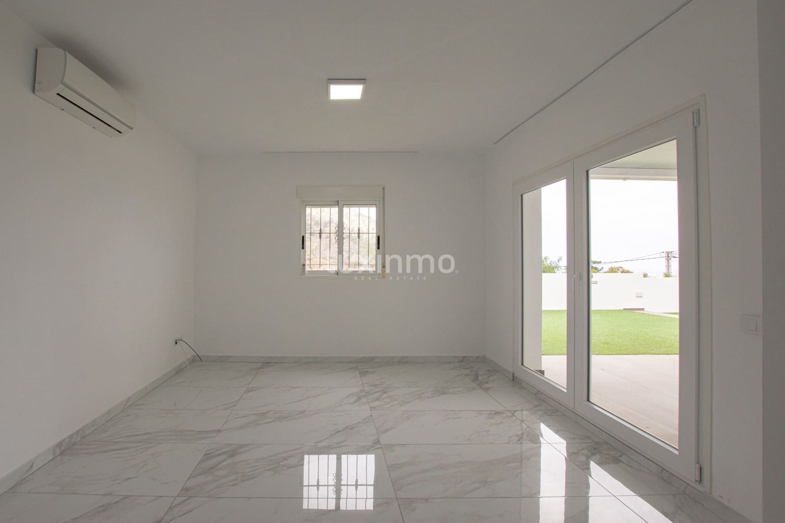 6 slaapkamer Villa te huur in Calpe / Calp met zwembad garage - € 3.000 (Ref: 10079772)