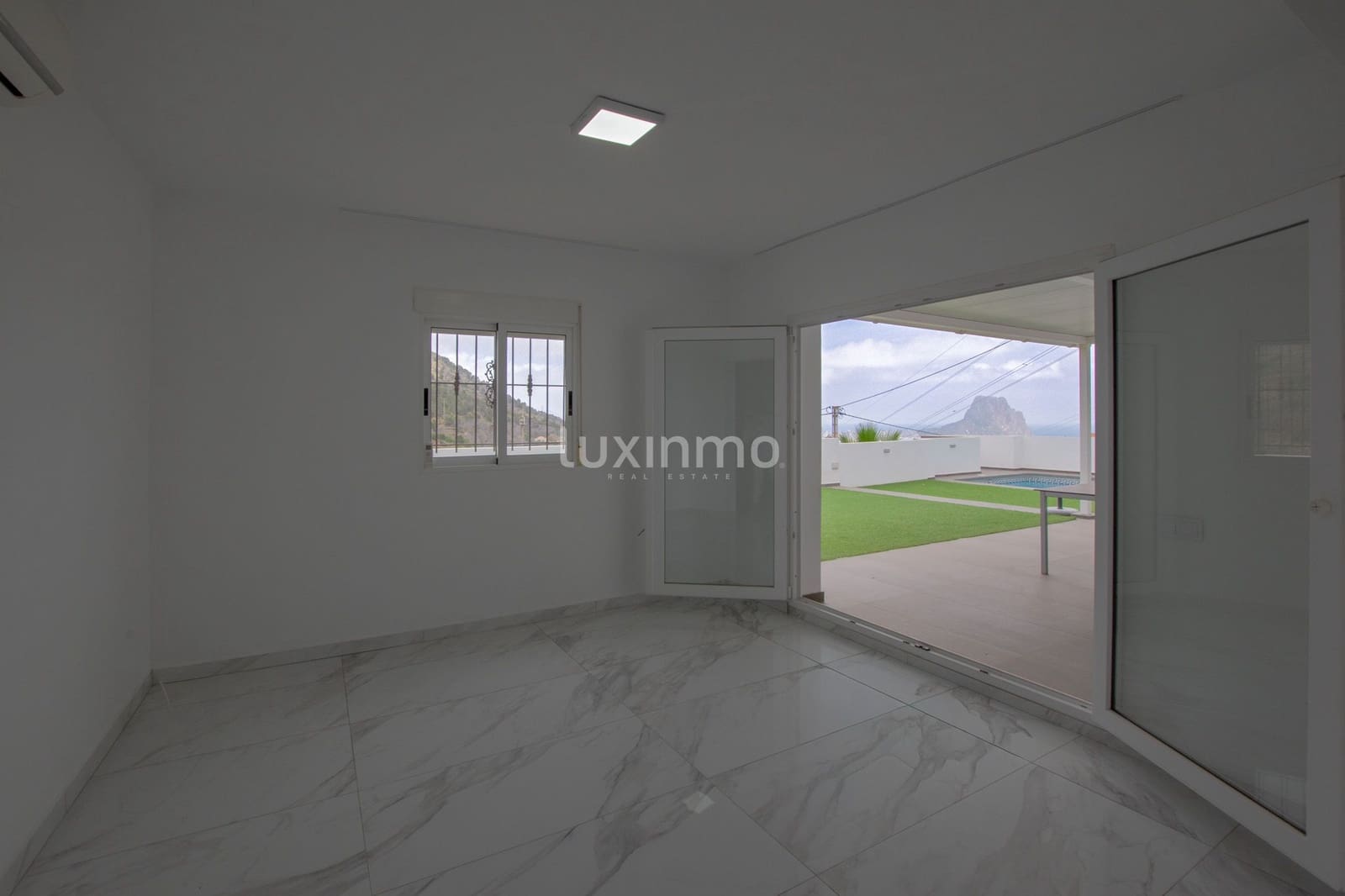 6 slaapkamer Villa te huur in Calpe / Calp met zwembad garage - € 3.000 (Ref: 10079772)