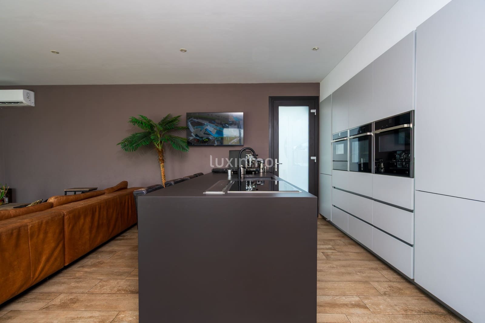 4 Zimmer Villa zu verkaufen in Calpe / Calp mit Pool Garage - 1.180.000 € (Ref: 10085085)