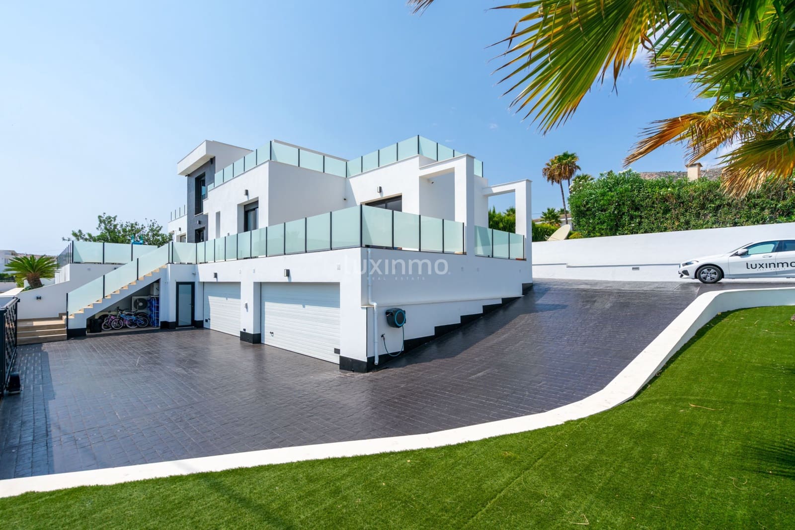 4 Zimmer Villa zu verkaufen in Calpe / Calp mit Pool Garage - 1.180.000 € (Ref: 10085085)
