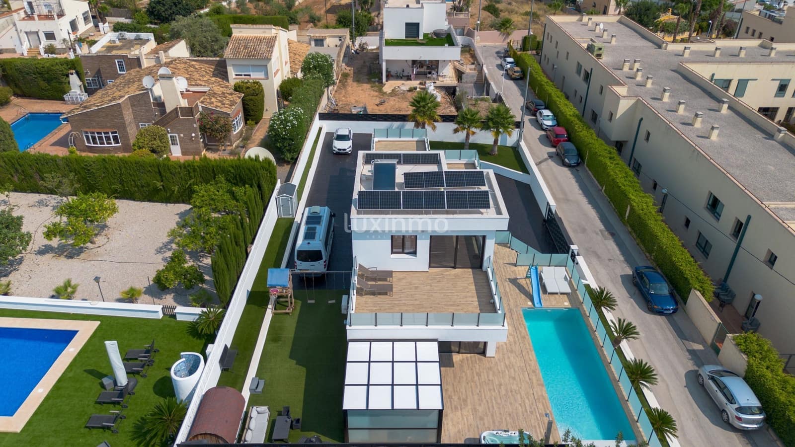 4 Zimmer Villa zu verkaufen in Calpe / Calp mit Pool Garage - 1.180.000 € (Ref: 10085085)