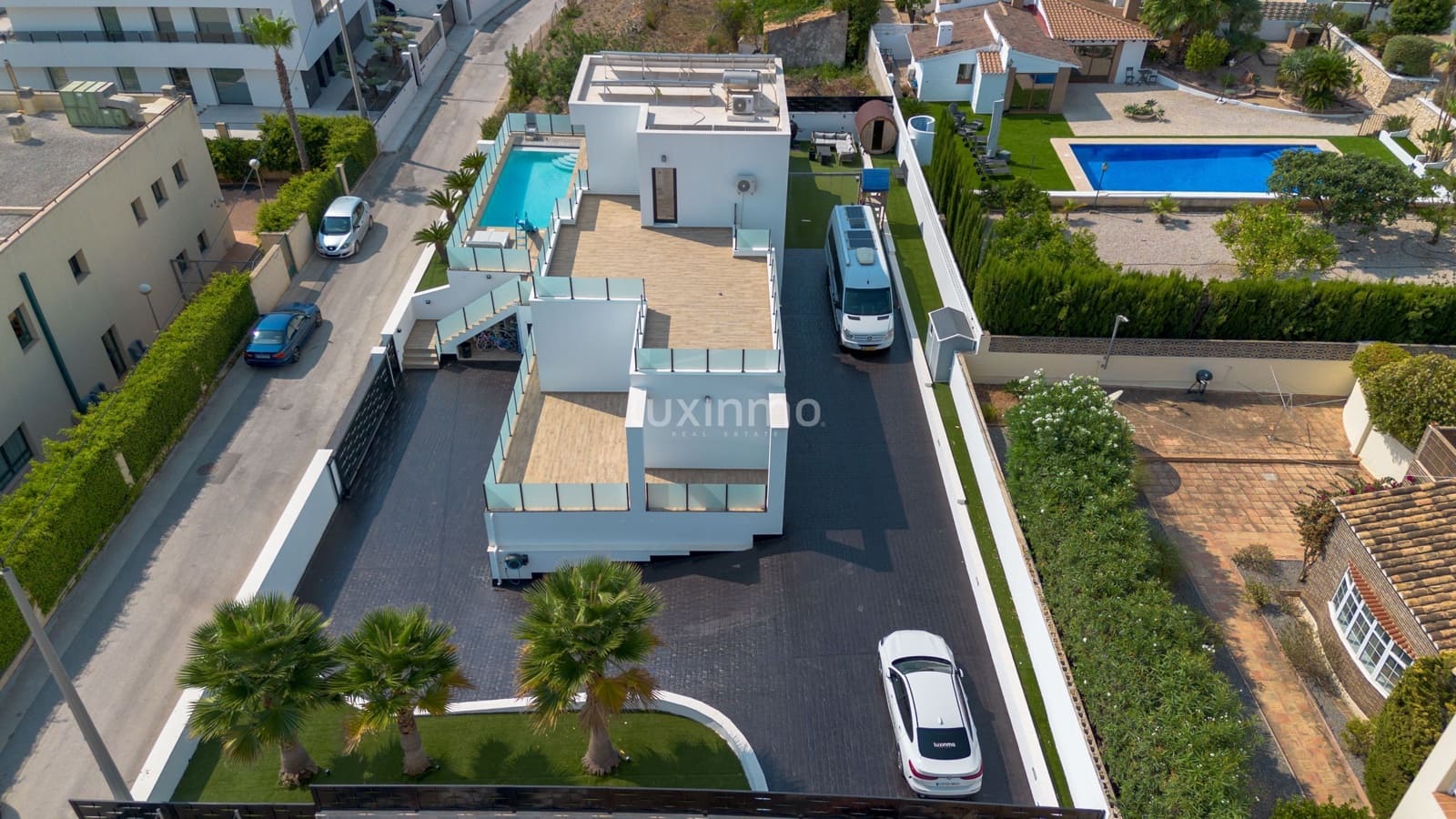 4 Zimmer Villa zu verkaufen in Calpe / Calp mit Pool Garage - 1.180.000 € (Ref: 10085085)