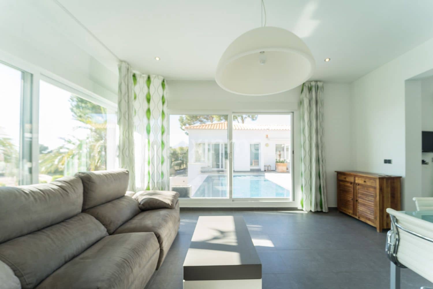 4 soveværelse Villa til leje i Altea med swimmingpool garage - € 3.600 (Ref: 10088511)