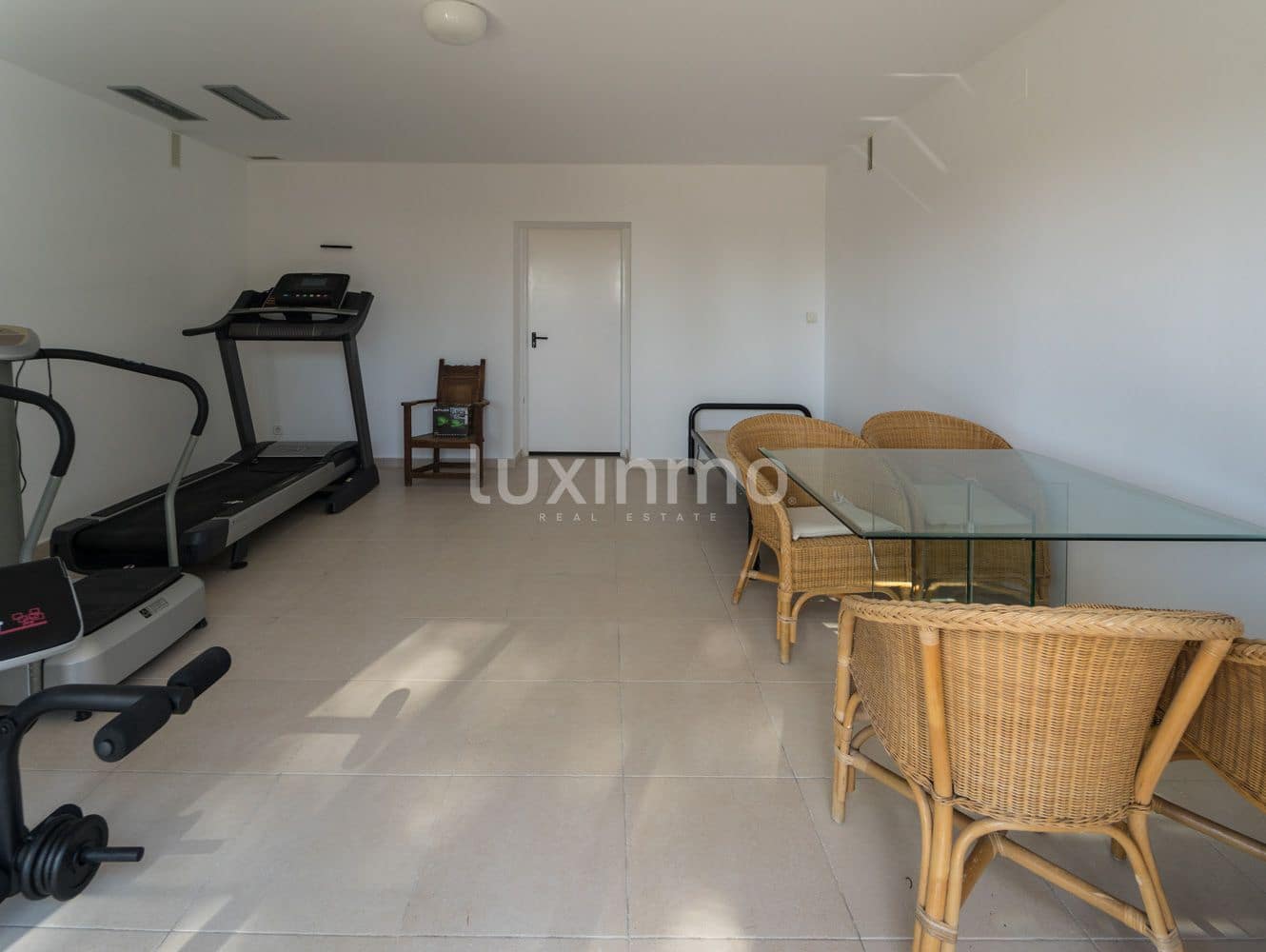 4 soveværelse Villa til leje i Altea med swimmingpool garage - € 3.600 (Ref: 10088511)