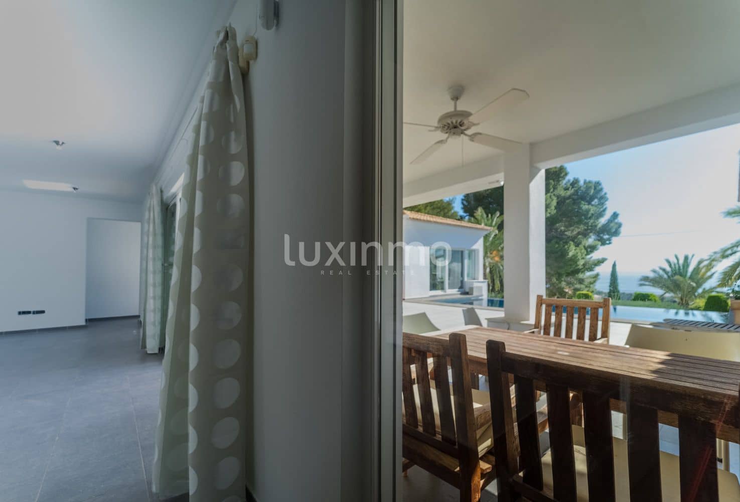 4 soveværelse Villa til leje i Altea med swimmingpool garage - € 3.600 (Ref: 10088511)