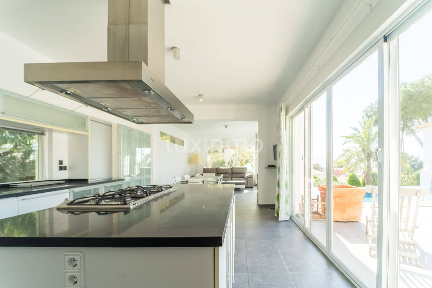 4 soveværelse Villa til leje i Altea med swimmingpool garage - € 3.600 (Ref: 10088511)
