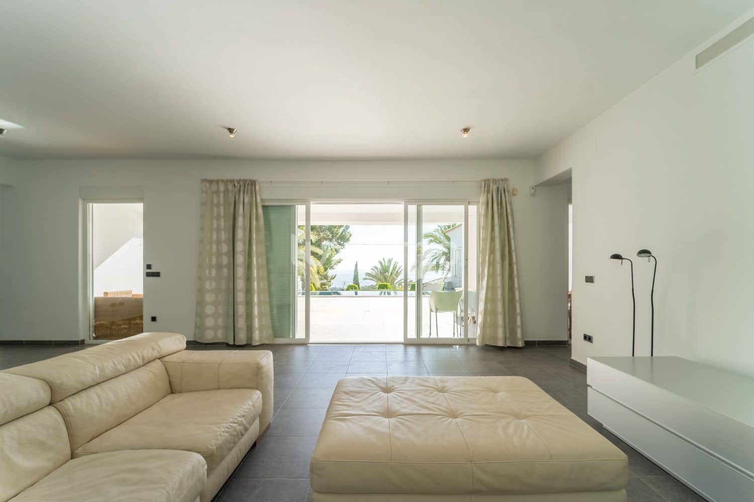 4 soveværelse Villa til leje i Altea med swimmingpool garage - € 3.600 (Ref: 10088511)
