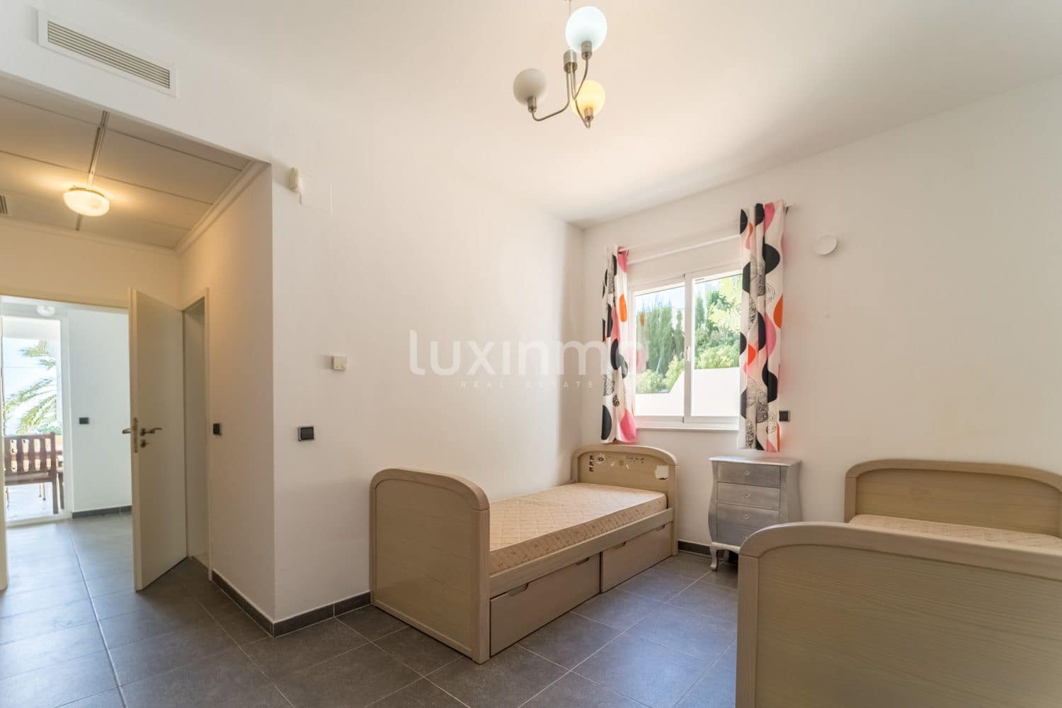 4 soveværelse Villa til leje i Altea med swimmingpool garage - € 3.600 (Ref: 10088511)