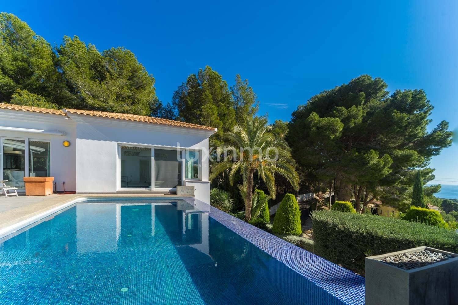 4 soveværelse Villa til leje i Altea med swimmingpool garage - € 3.600 (Ref: 10088511)